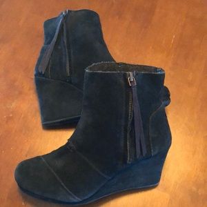 Toms Desert booties